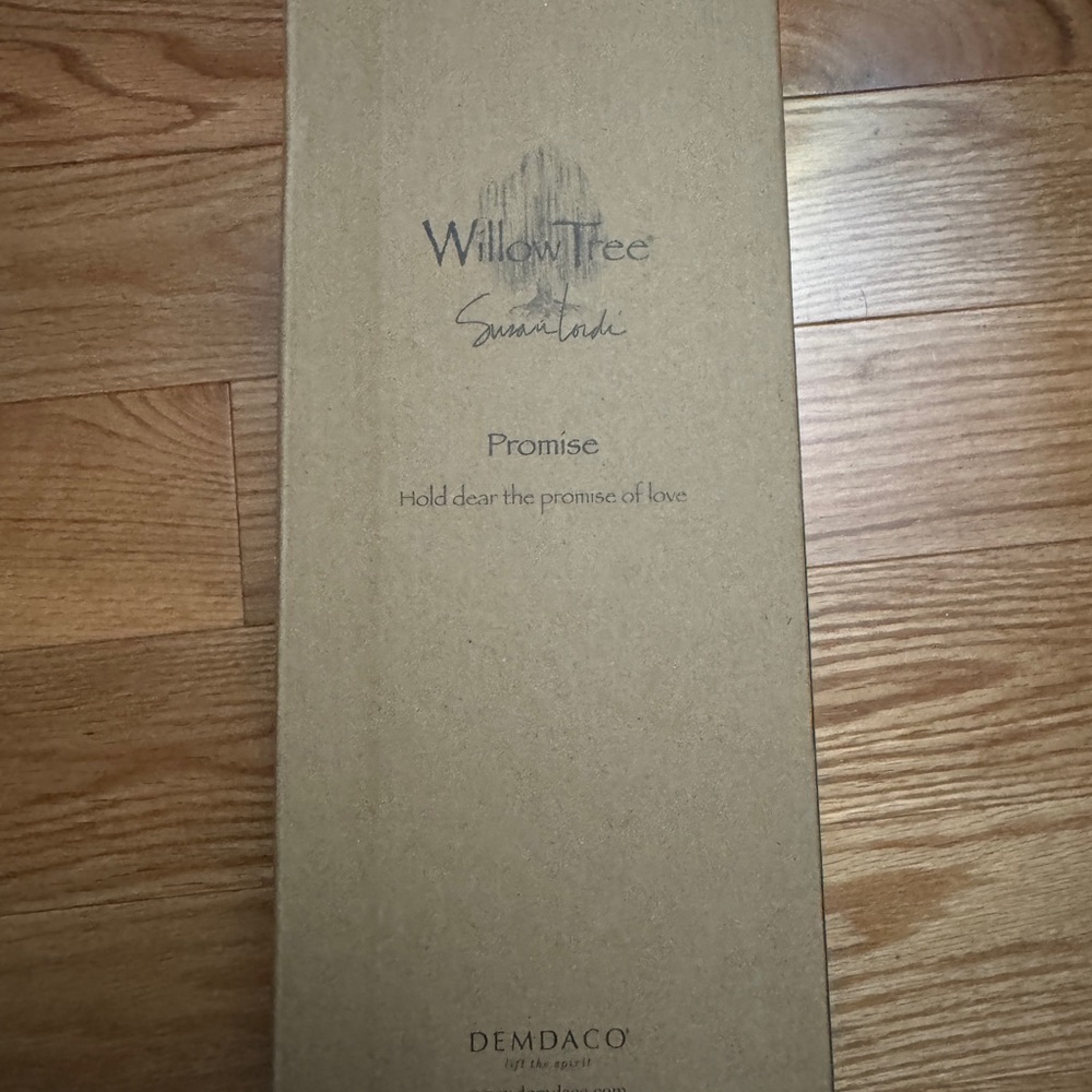 Willow Tree Promise Figurine